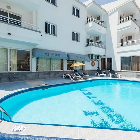 Ses Roquetes Apartment